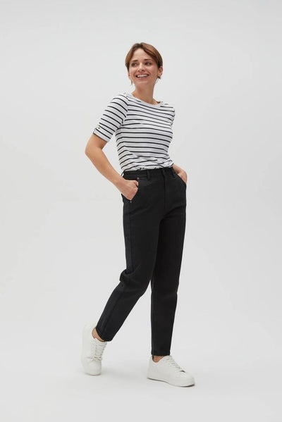 Spodnie jeansowe damskie, mom fit, czarne, Moodo