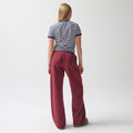 T-shirt z nadrukiem w paski o kroju crop NOWEAR