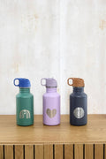 Lassig, Little Gang Rainbow, bidon ze stali nierdzewnej z ustnikiem i uchwytem, 500 ml, green